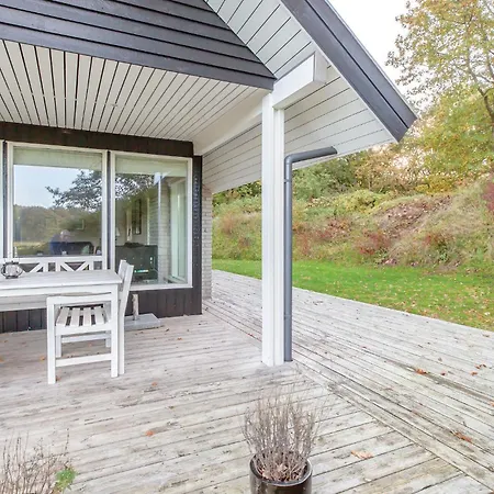 Сasa de vacaciones Cozy Home In Asperup With House A Panoramic View Asperup
