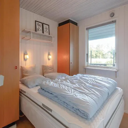 Cozy In With House A Panoramic View *