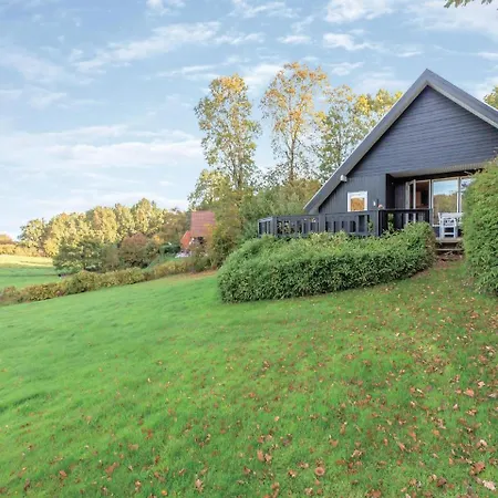 Cozy In With House A Panoramic View *
