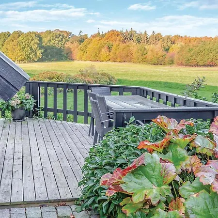 Feriehus Three-bedroom In Asperup