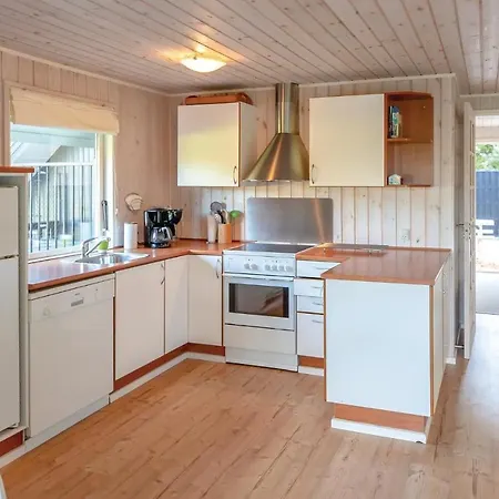 Three-bedroom In Ferienhaus Asperup