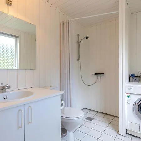 Feriehus Three-bedroom In